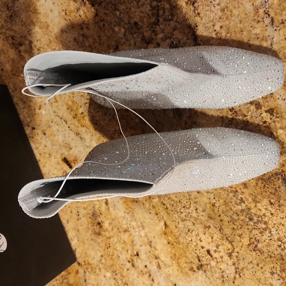 Rhinestone Encrusted Bling Stretch Boots. Metropolitan View. Gray. NEW! - Picture 14 of 16